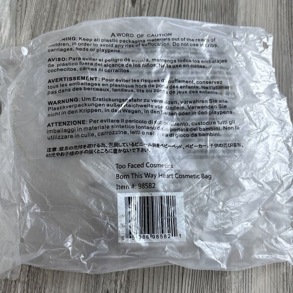 NWT  -Too Faced RARE Heart Shaped Cosmetic Travel Organizer Bag - Picture 4 of 8